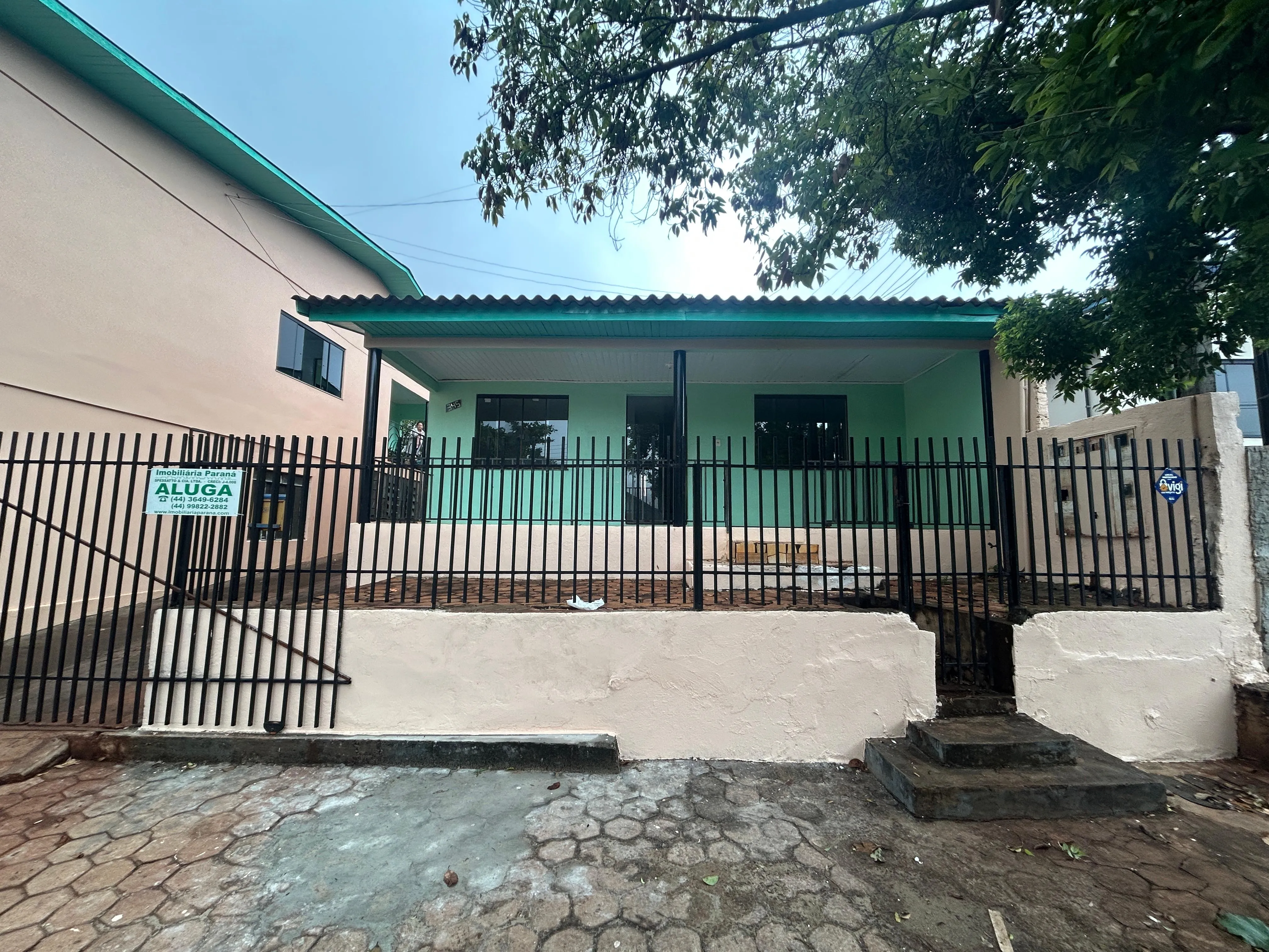 Casa de Alvenaria para Locação no Centro – 90m²