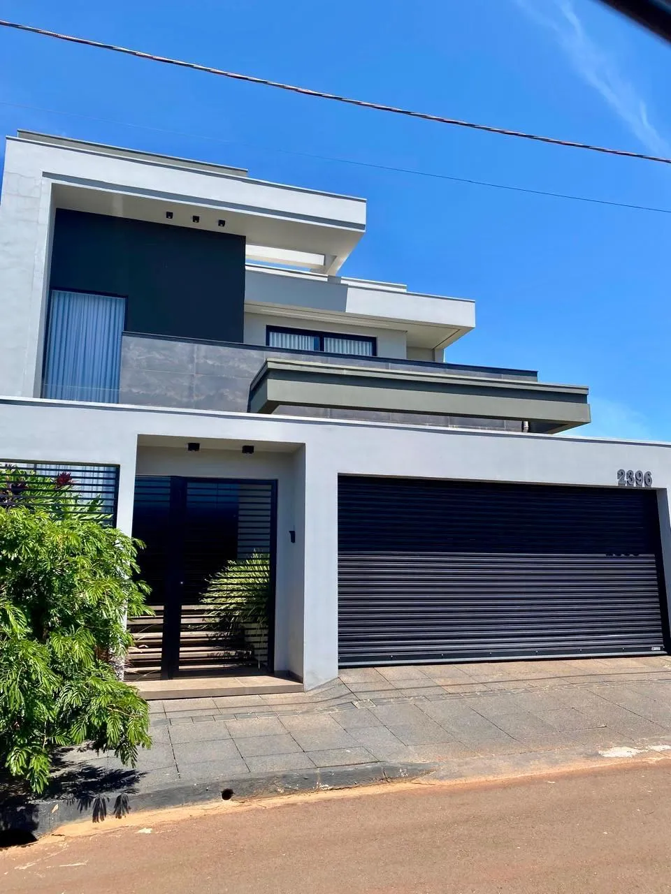 Vende-se sobrado de alto padrao no jardim interlagos